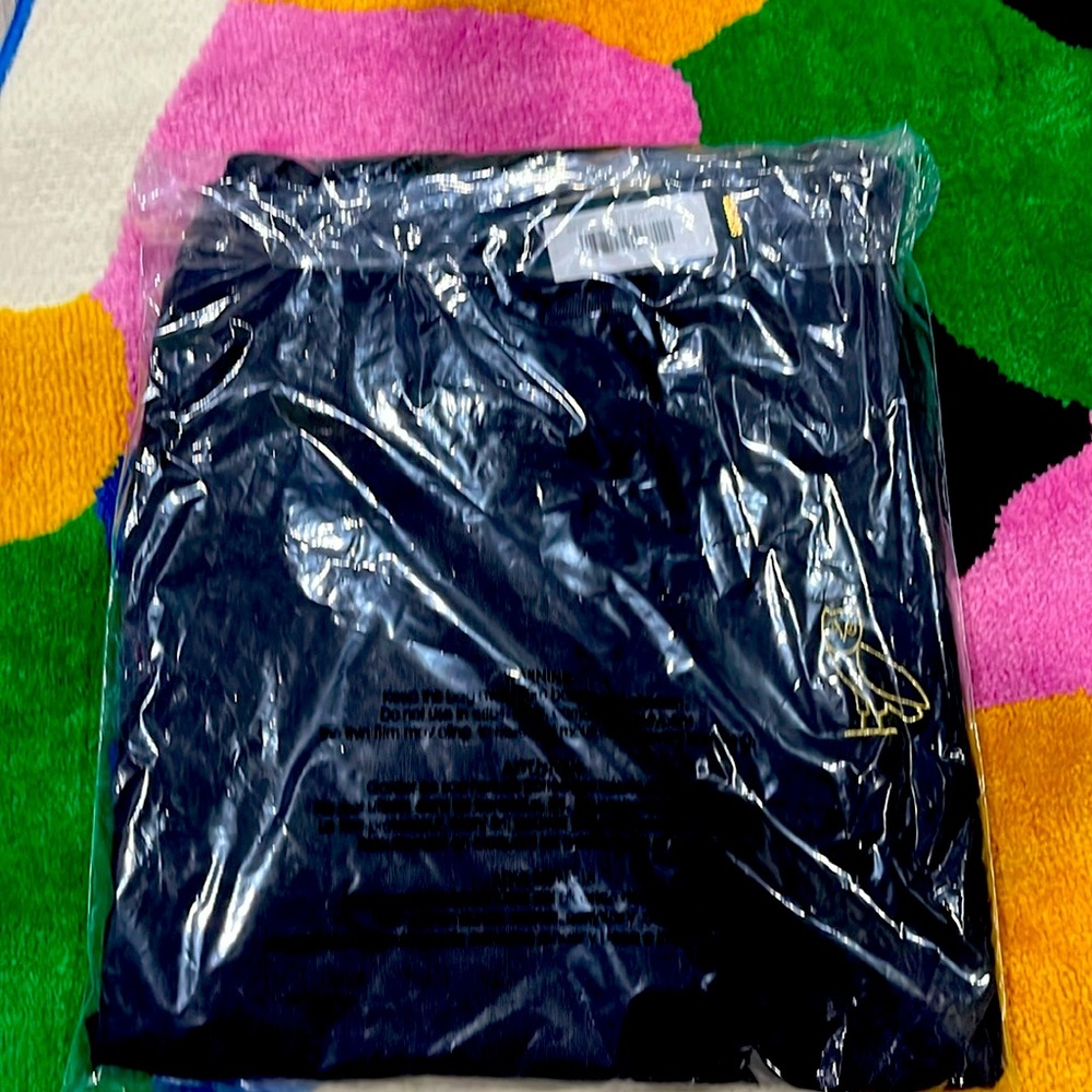 Brand new sweater crew neck for men black and gold 100% authentic